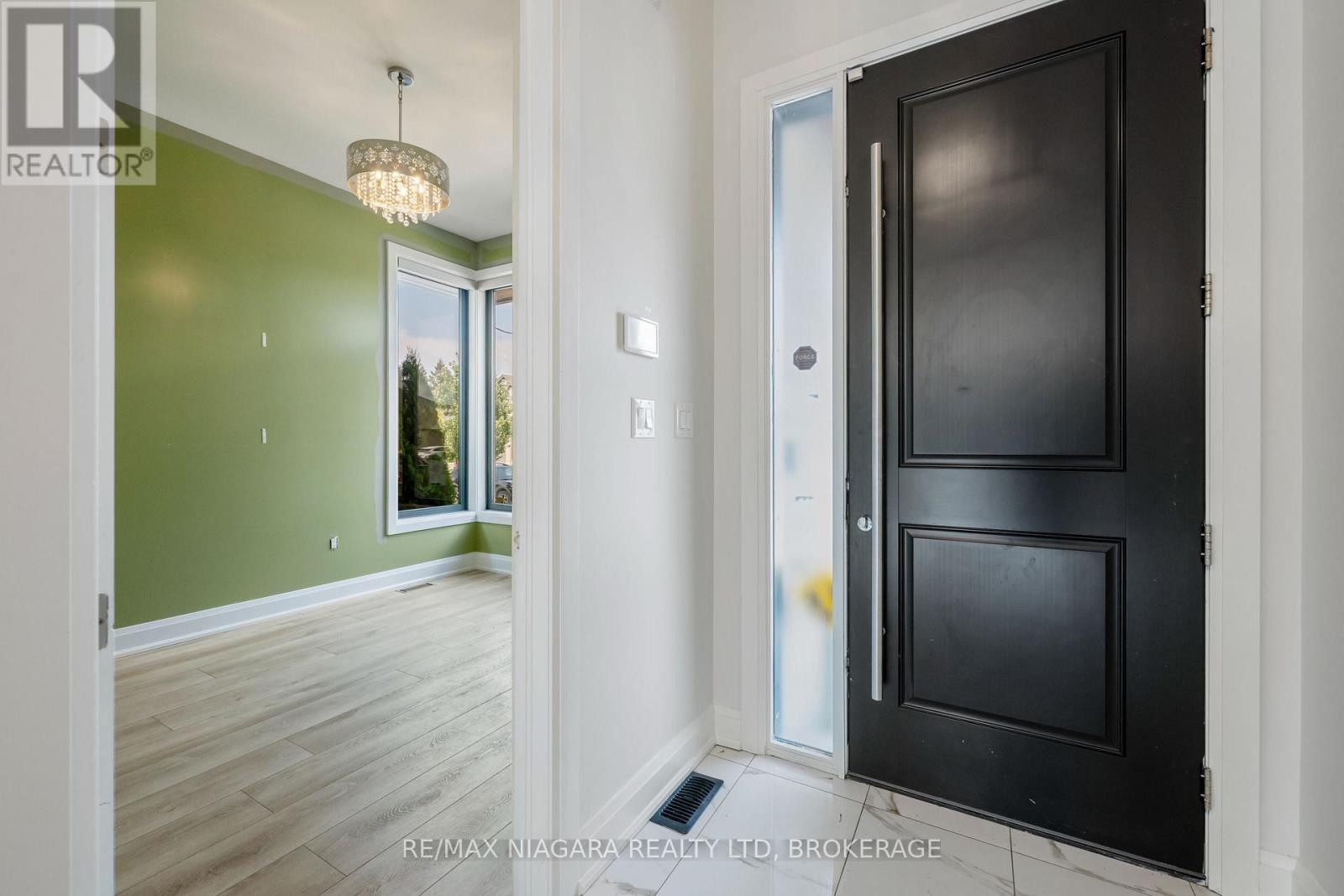 31 Berkshire Drive, St. Catharines, Ontario  L2M 0C2 - Photo 17 - X13664696