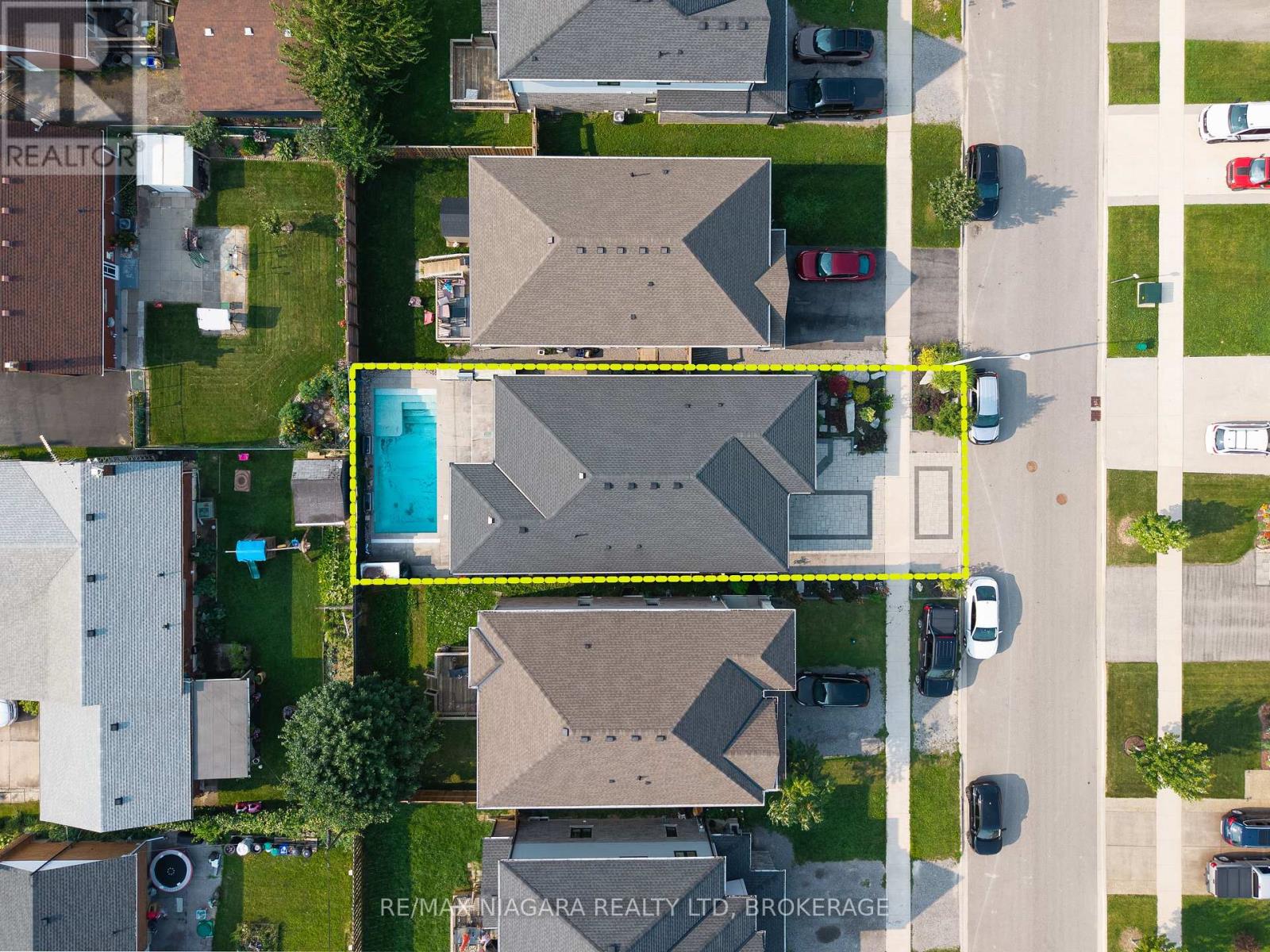 31 Berkshire Drive, St. Catharines, Ontario  L2M 0C2 - Photo 3 - X13664696