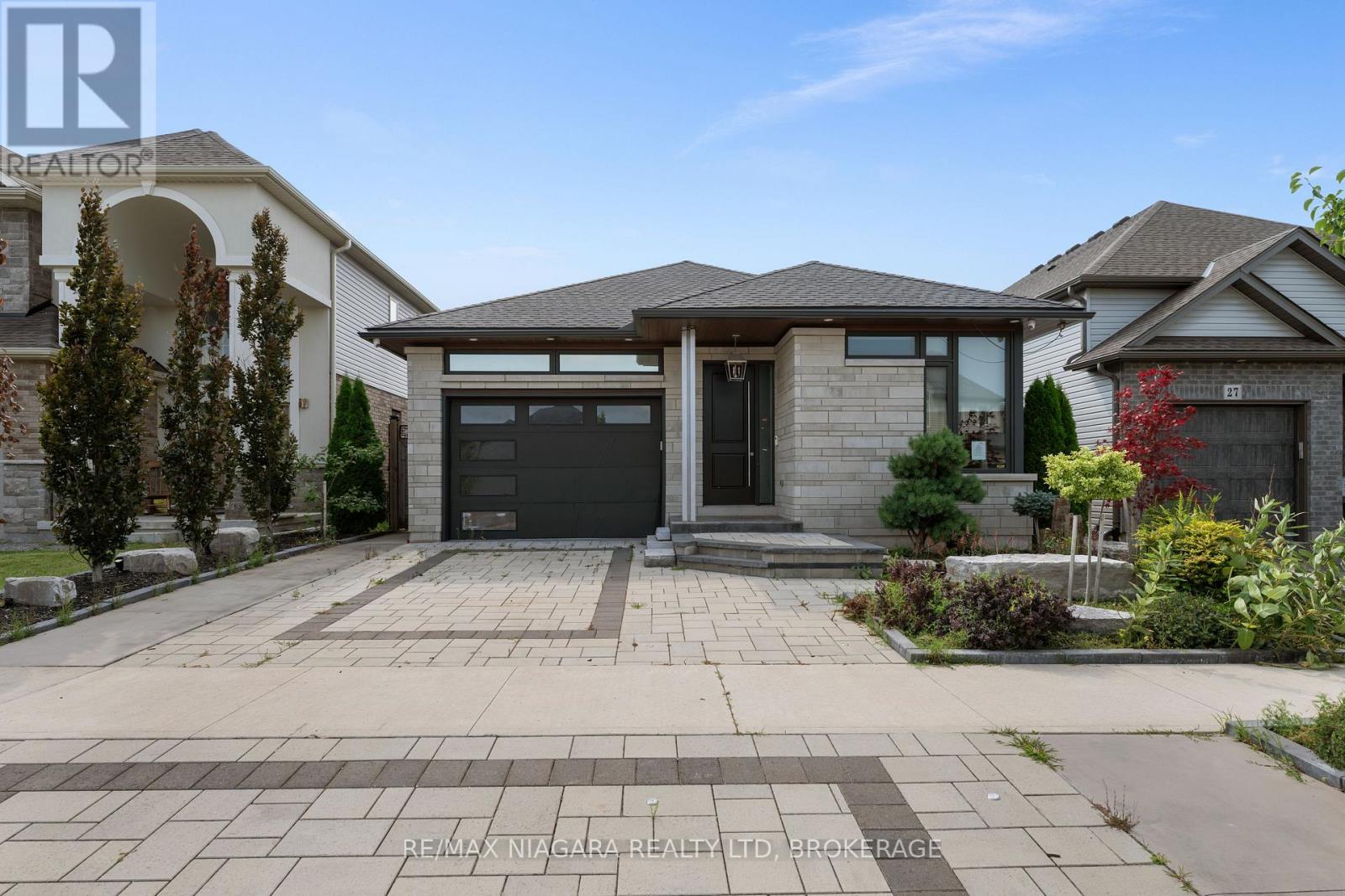 31 Berkshire Drive, St. Catharines, Ontario  L2M 0C2 - Photo 4 - X13664696