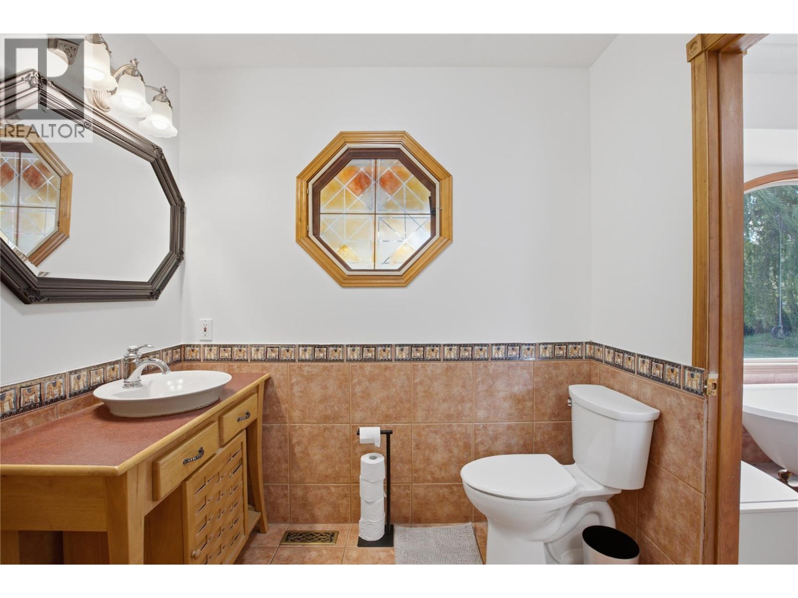 392 Teal Road, Kamloops, British Columbia  V2H 1S5 - Photo 39 - 10389696