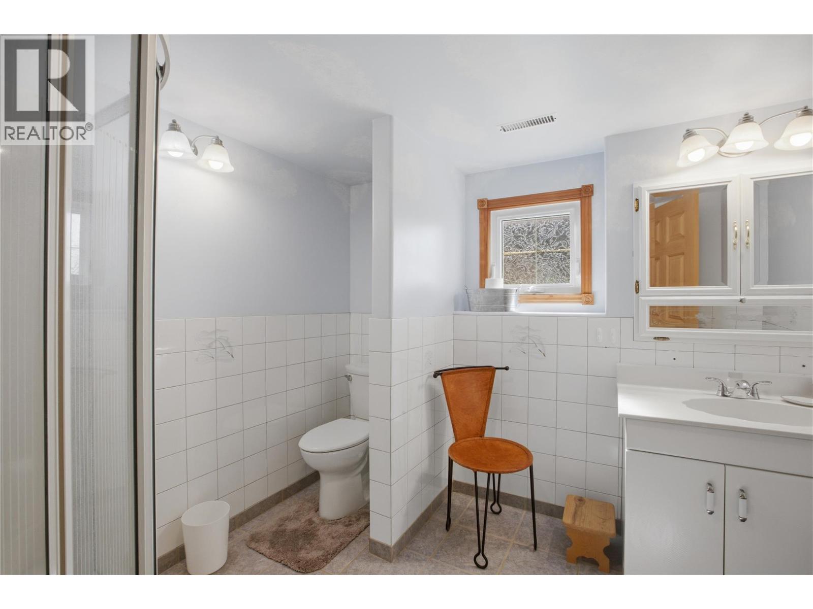 392 Teal Road, Kamloops, British Columbia  V2H 1S5 - Photo 47 - 10389696
