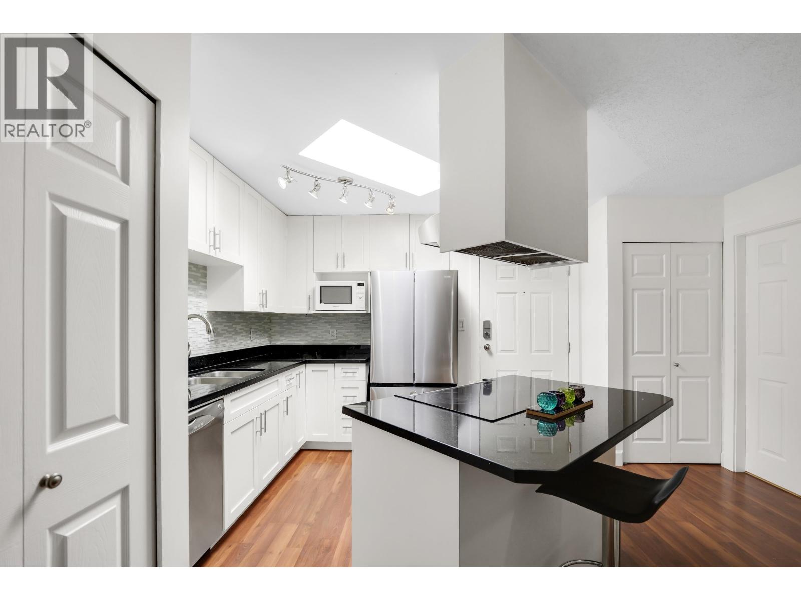 B310 40120 Willow Crescent, Squamish, British Columbia  V8B 0L7 - Photo 4 - R3146036