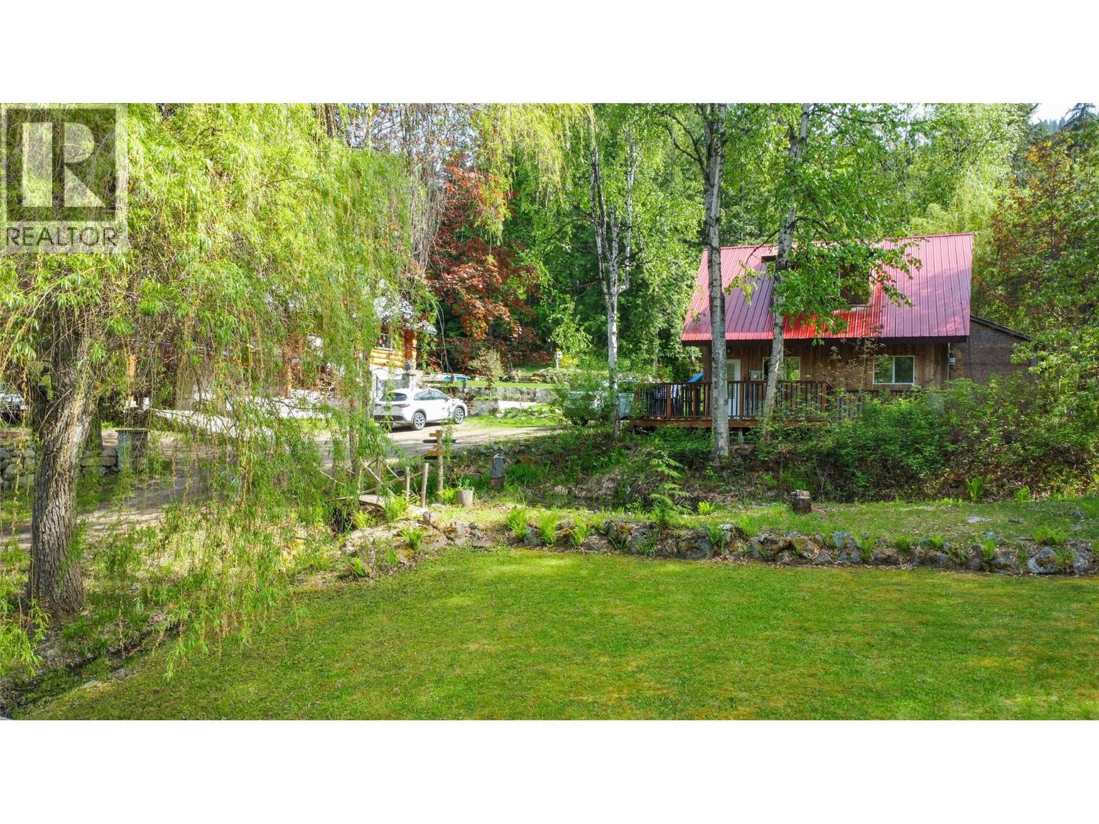 3697 Blewett Road, Nelson, British Columbia  V1L 6V8 - Photo 61 - 10379808