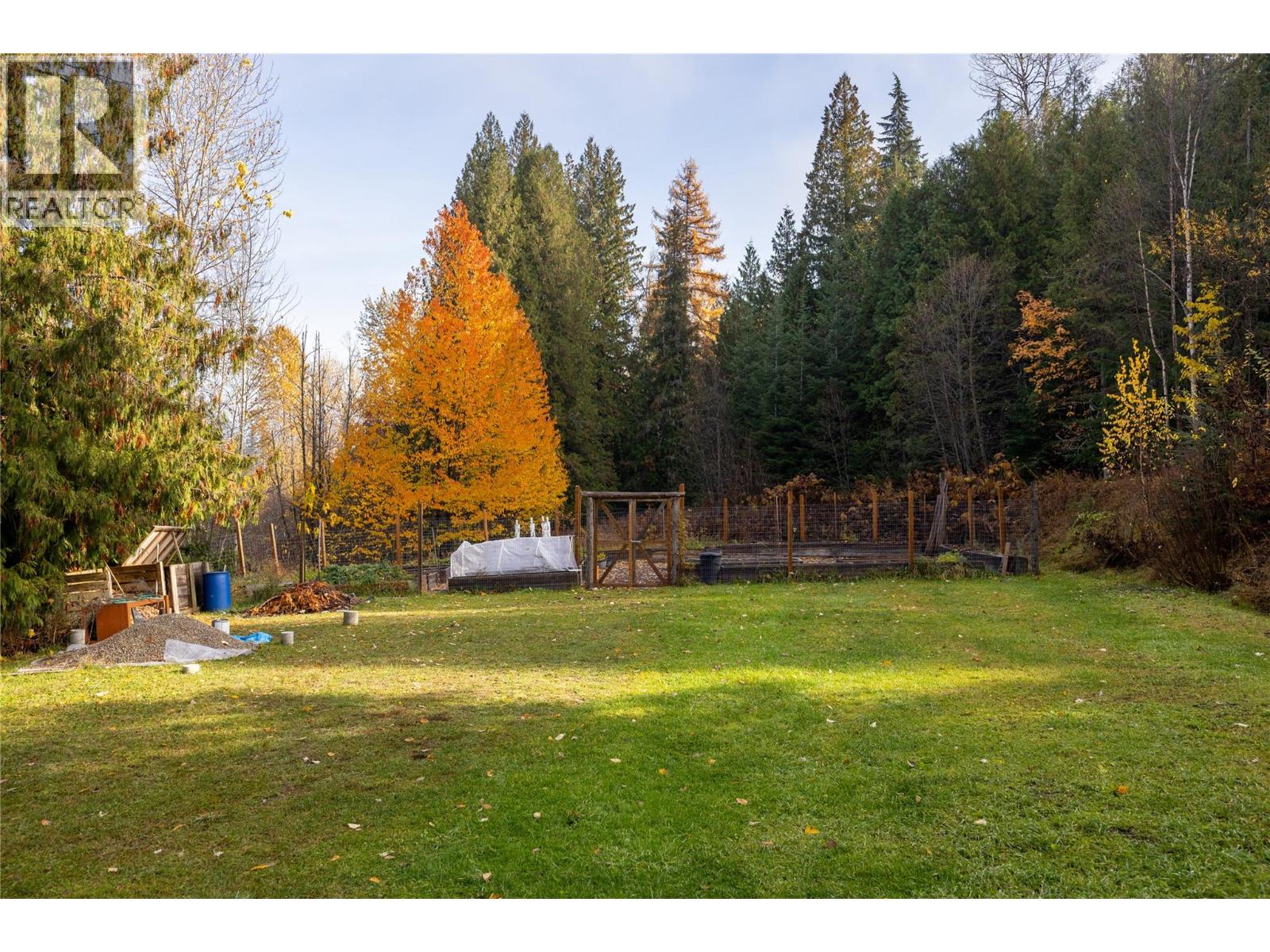 3697 Blewett Road, Nelson, British Columbia  V1L 6V8 - Photo 86 - 10379808