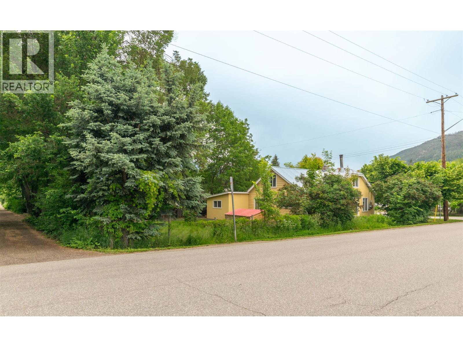 5081 70 Avenue NE, Salmon Arm, British Columbia  V0E 1K0 - Photo 12 - 10390491