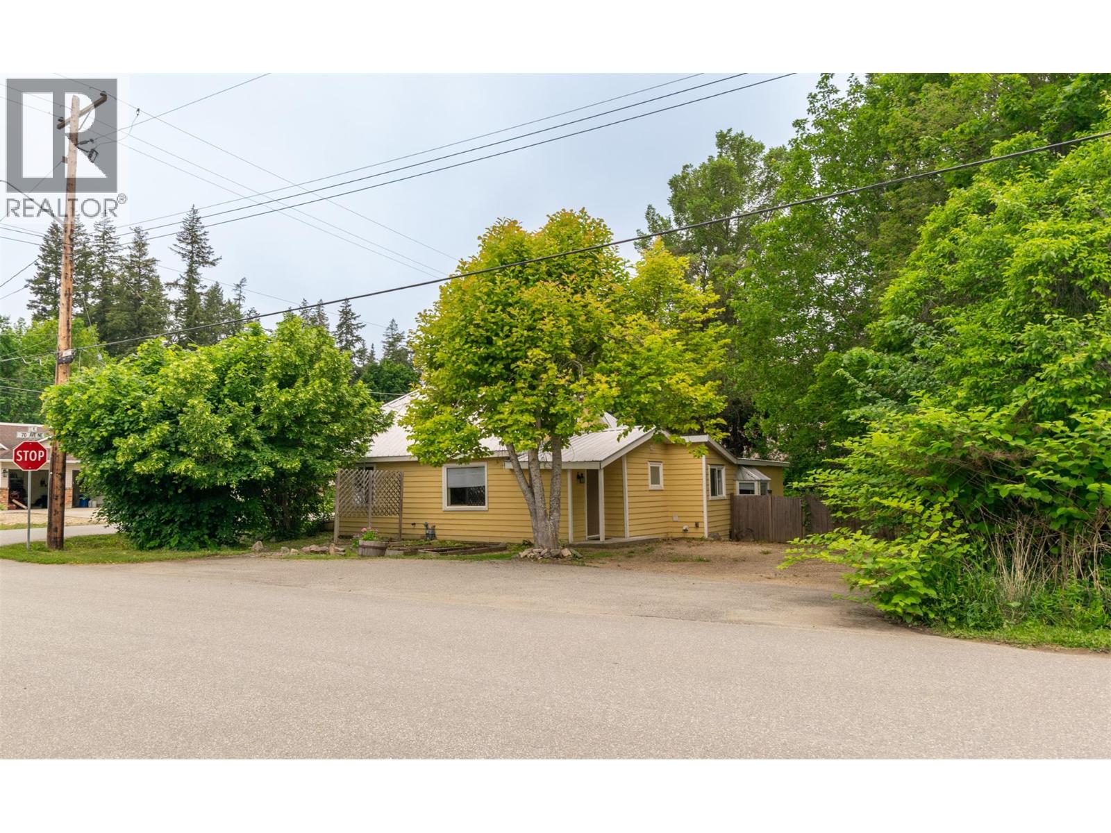 5081 70 Avenue NE, Salmon Arm, British Columbia  V0E 1K0 - Photo 14 - 10390491