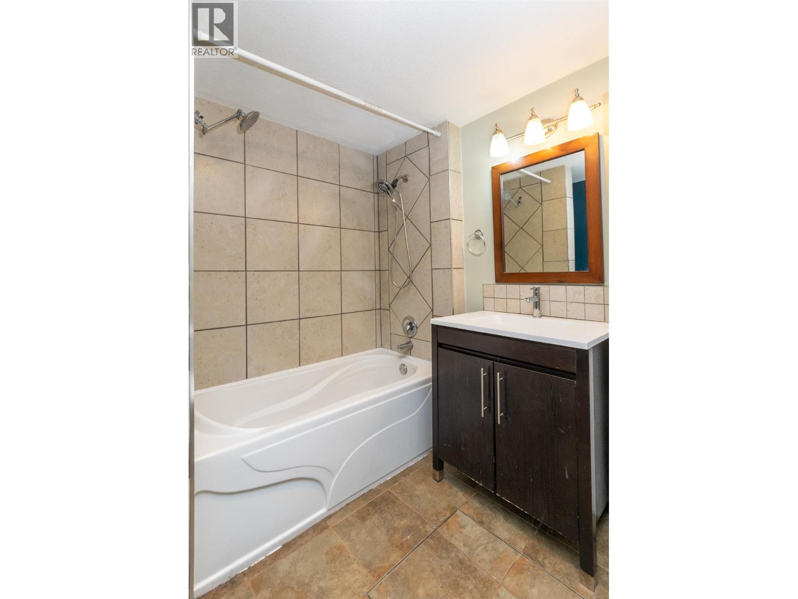5081 70 Avenue NE, Salmon Arm, British Columbia  V0E 1K0 - Photo 35 - 10390491