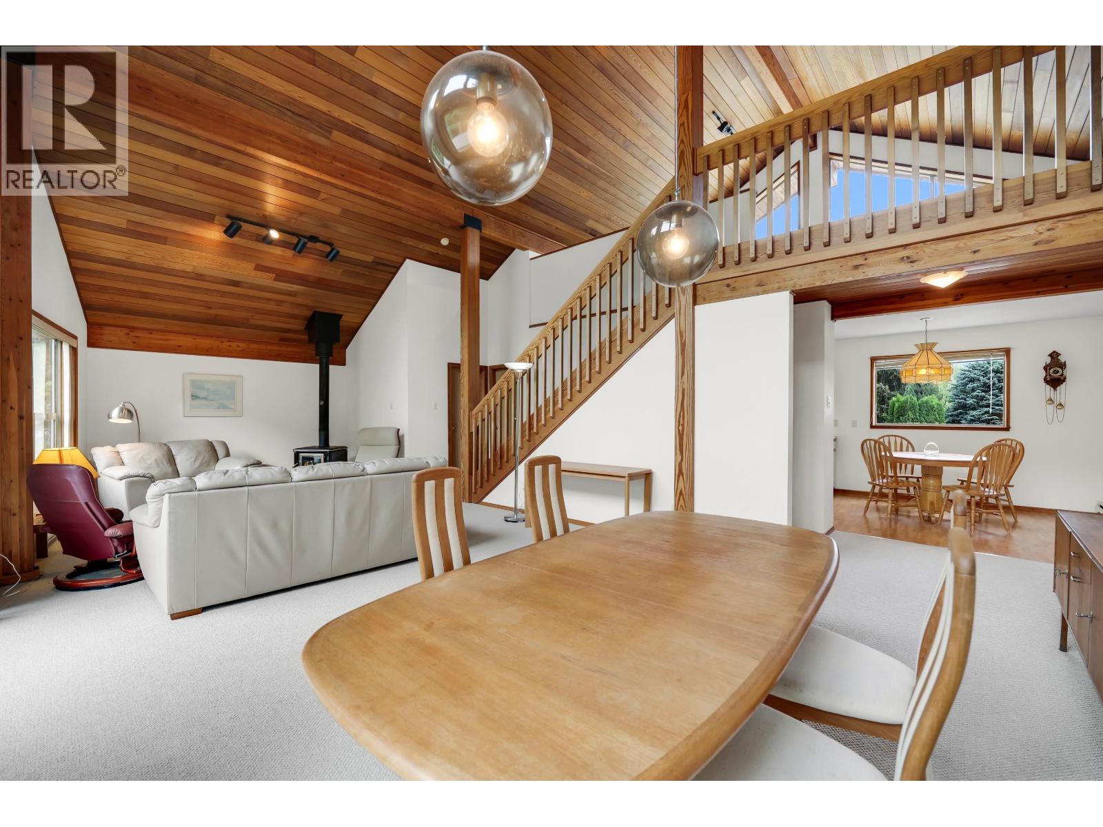 1464 Maple Crescent, Squamish, British Columbia  V0N 1H0 - Photo 5 - R3141016