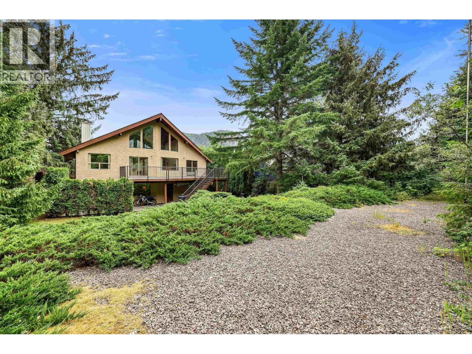 1464 Maple Crescent, Squamish, British Columbia  V0N 1H0 - Photo 28 - R3141016