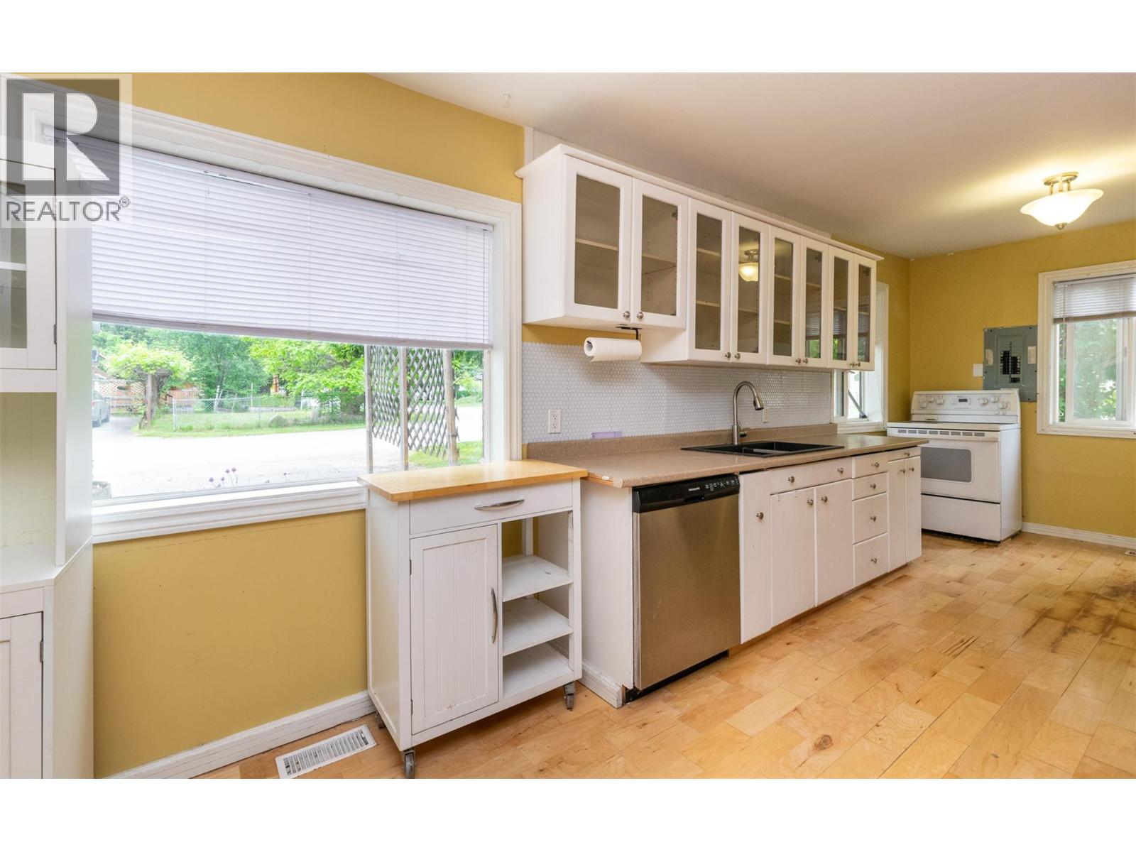 5081 70 Avenue NE, Salmon Arm, British Columbia  V0E 1K0 - Photo 16 - 10390491