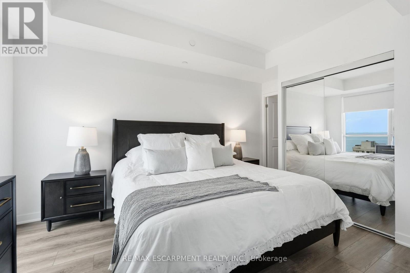 1804 - 2007 James Street, Burlington, Ontario  L7R 0G7 - Photo 18 - W13664630