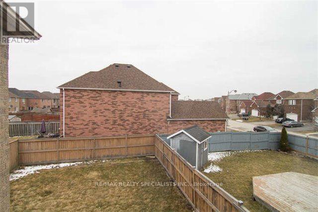 Main & 2nd - 10 Treepark Street, Brampton, Ontario L6R 1T3 - Photo 13 - W13664636