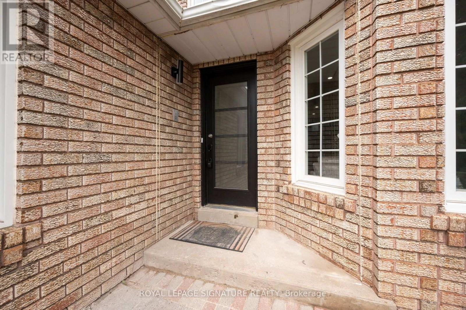 68 Blackwell Place, Brampton, Ontario  L6W 4L6 - Photo 8 - W13664638