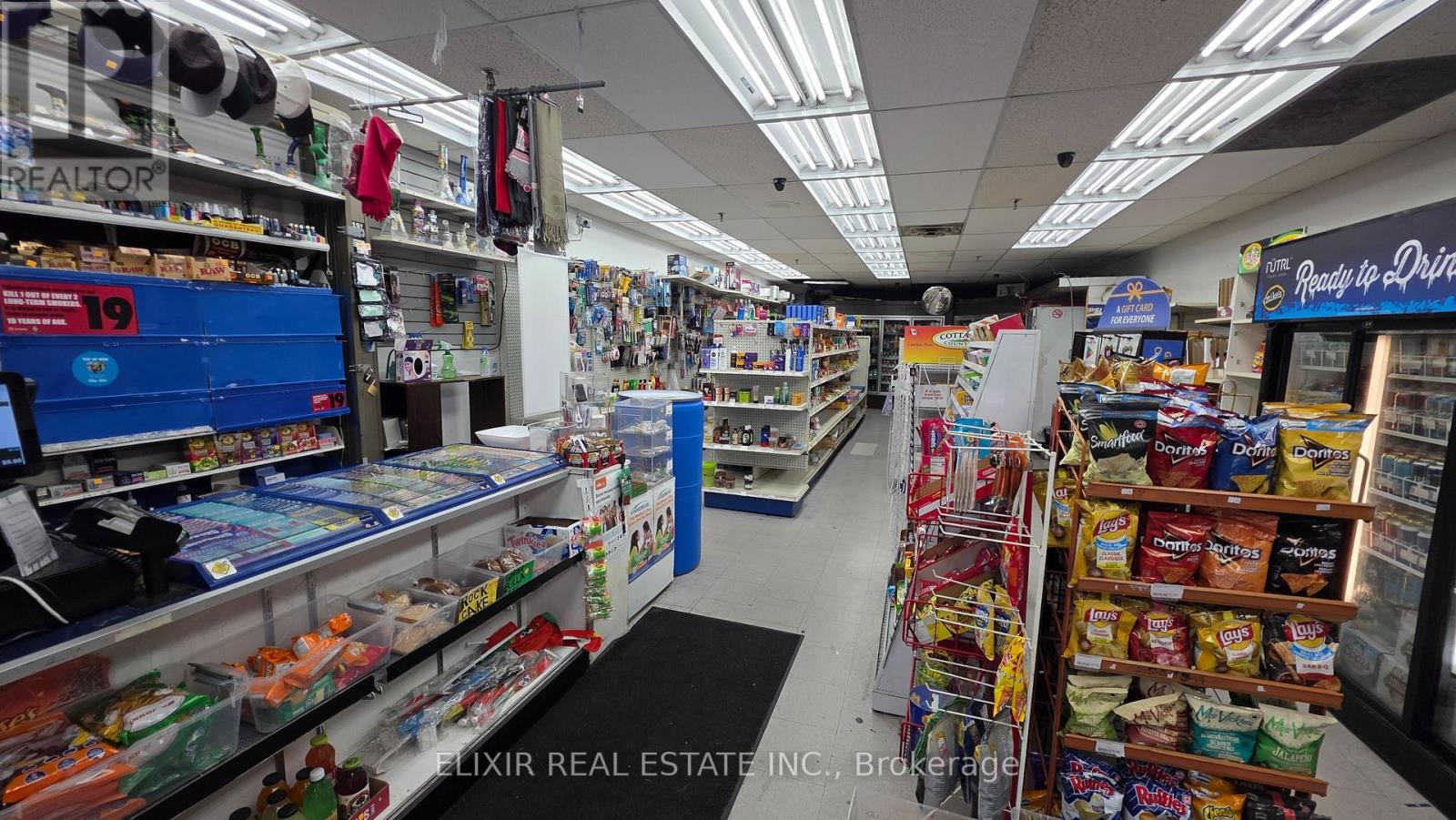 4- 2468 Eglinton Avenue W, Toronto, Ontario  M6M 5E2 - Photo 9 - W13664658