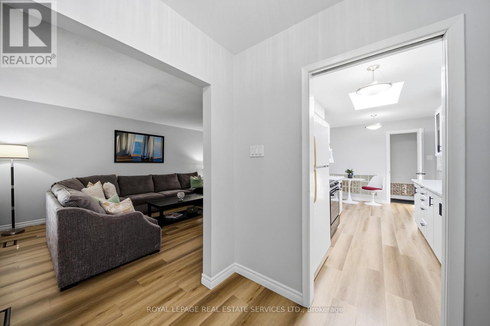 127 Redgrave Drive, Toronto, Ontario  M9R 3V5 - Photo 6 - W13664692