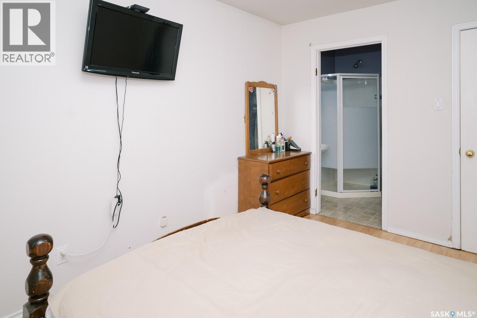 1421 H Avenue N, Saskatoon, Saskatchewan  S7L 2E5 - Photo 25 - SK045258