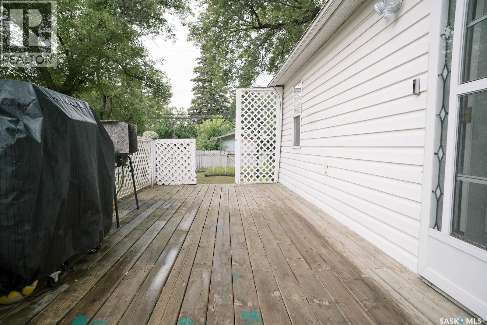 1421 H Avenue N, Saskatoon, Saskatchewan  S7L 2E5 - Photo 37 - SK045258