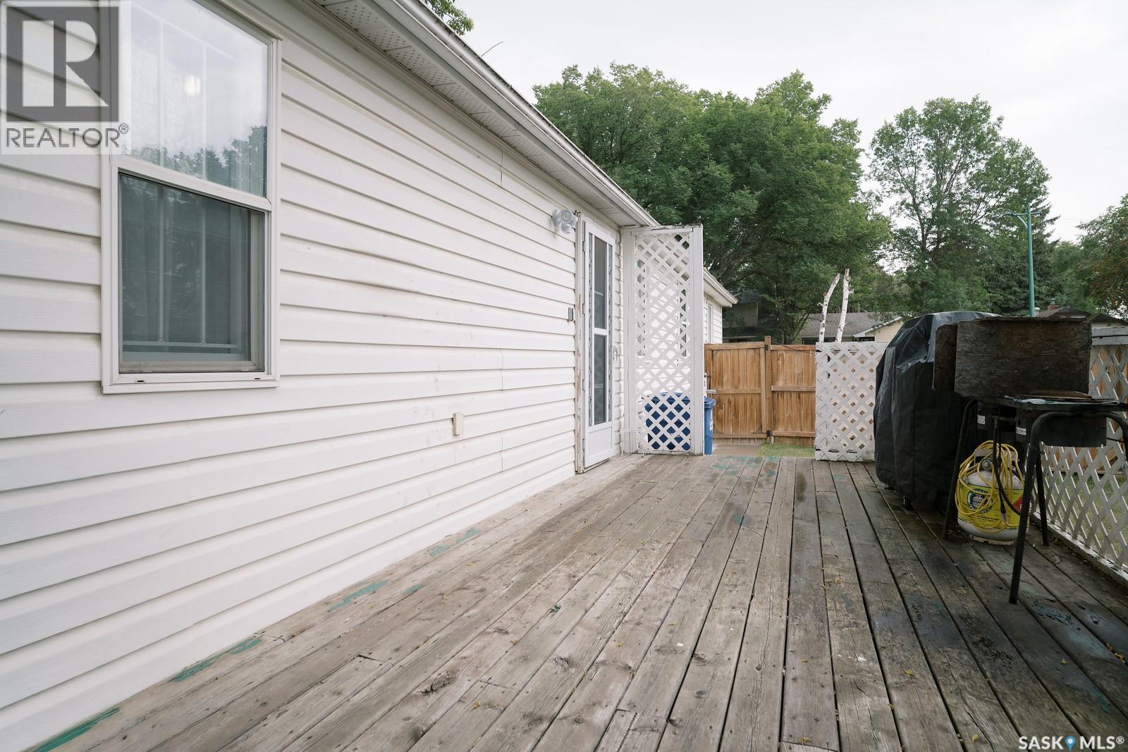 1421 H Avenue N, Saskatoon, Saskatchewan  S7L 2E5 - Photo 38 - SK045258