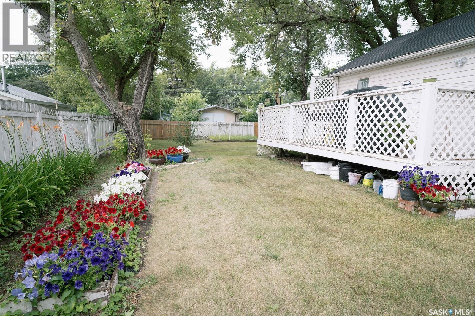 1421 H Avenue N, Saskatoon, Saskatchewan  S7L 2E5 - Photo 4 - SK045258