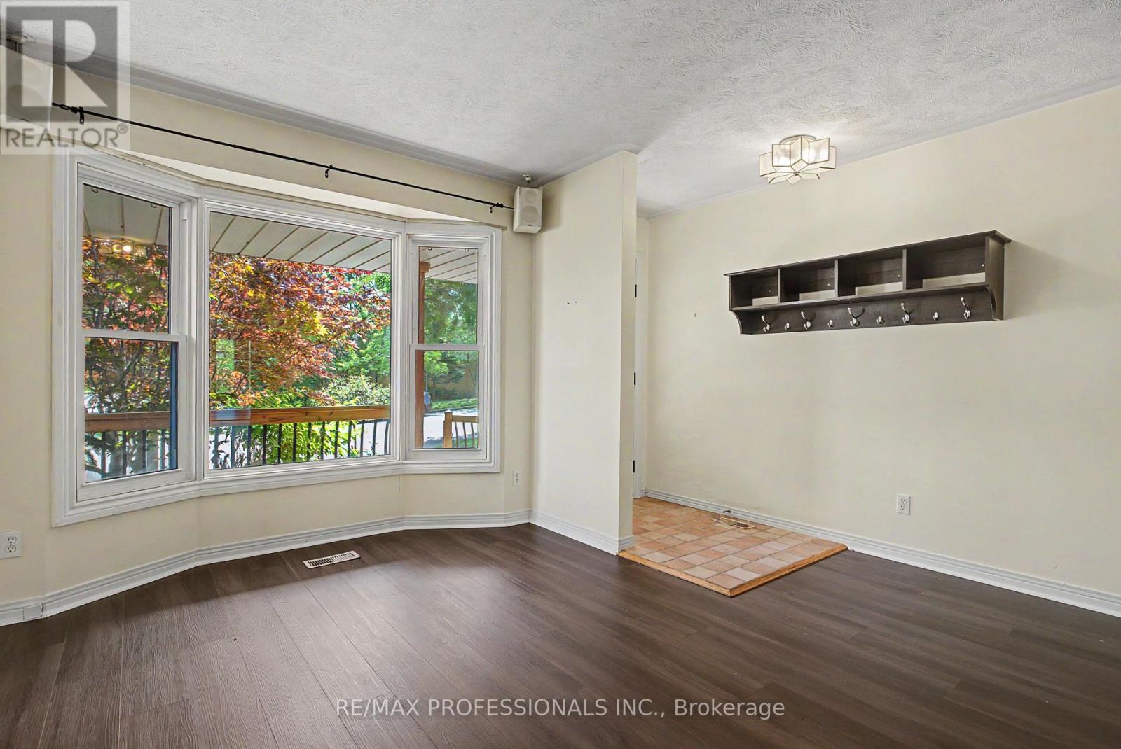 576 Thorndale Drive, Waterloo, Ontario  N2T 2P9 - Photo 7 - X13664628