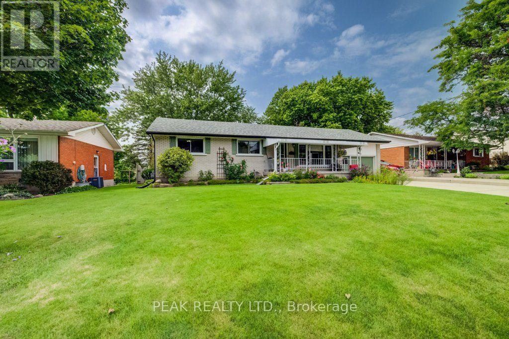 88 RIVERSIDE DRIVE, Wilmot, Ontario