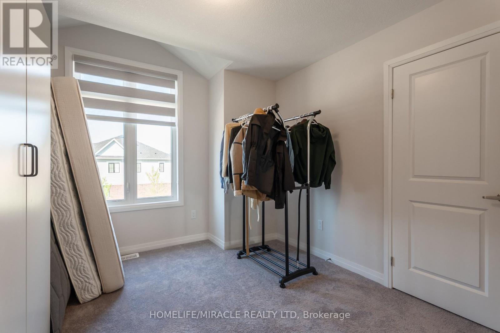 69 Mary Watson Street, North Dumfries, Ontario  N0B 1E0 - Photo 27 - X13664664