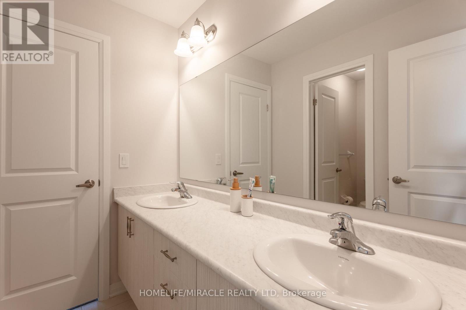 69 Mary Watson Street, North Dumfries, Ontario  N0B 1E0 - Photo 40 - X13664664