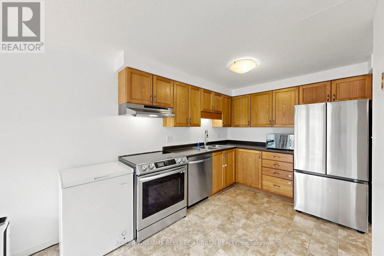 38 Activa Avenue, Kitchener, Ontario  N2E 3R2 - Photo 12 - X13664690