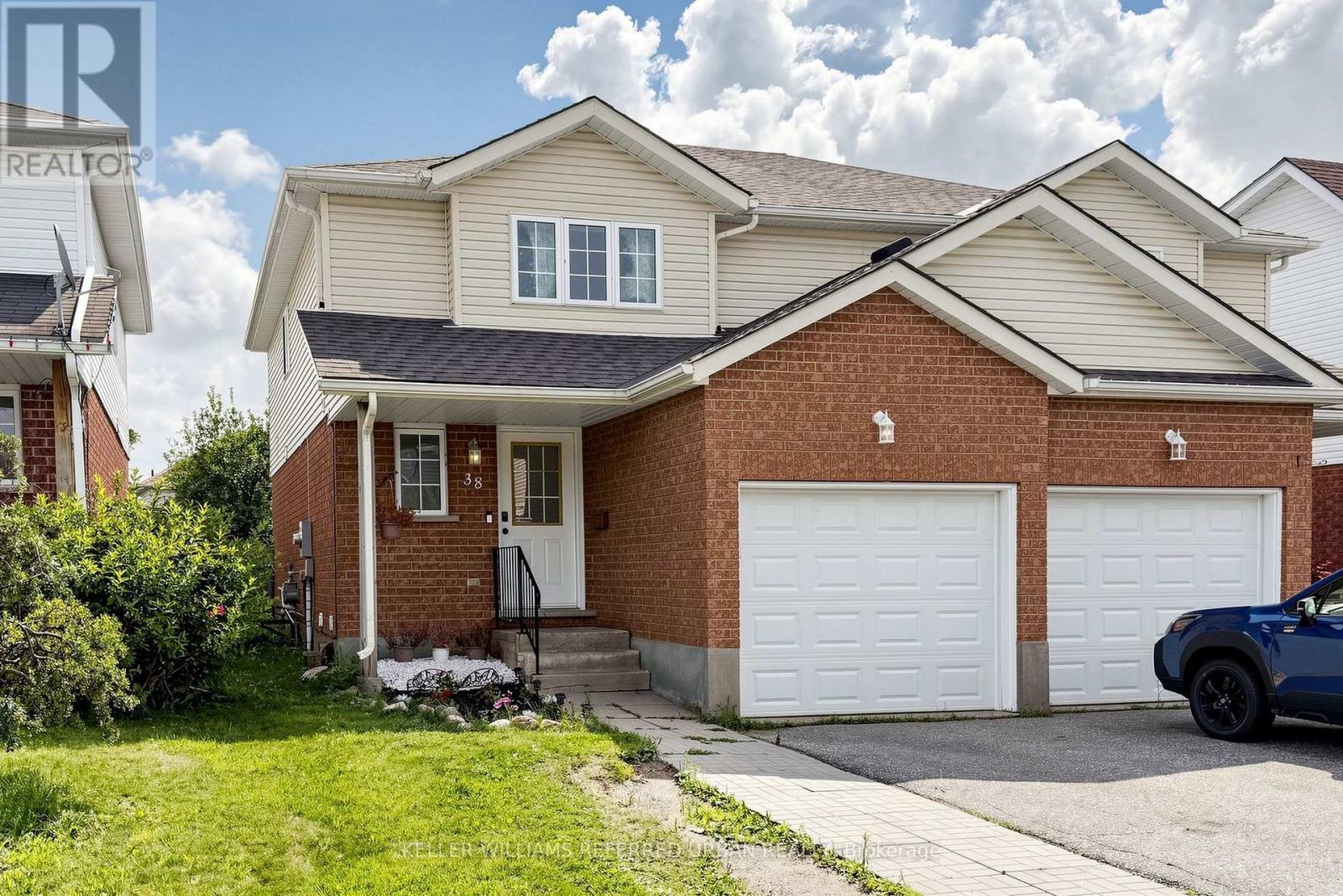 38 Activa Avenue, Kitchener, Ontario  N2E 3R2 - Photo 3 - X13664690