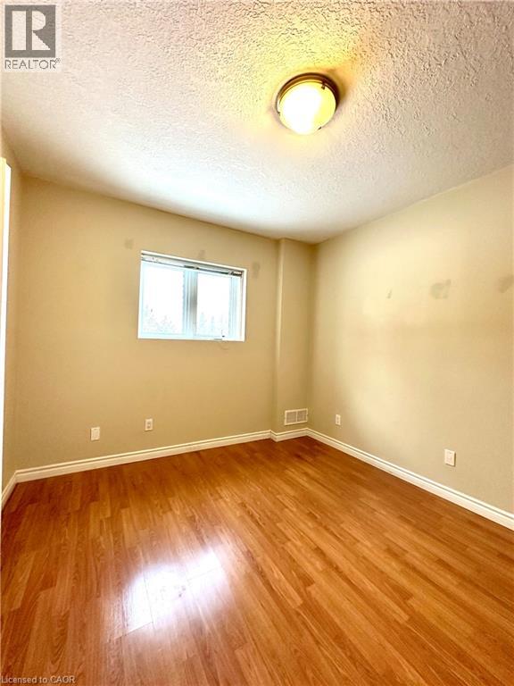 572 Hidden Valley Road Unit# Basement, Kitchener, Ontario  N2C 2S6 - Photo 14 - 40854742