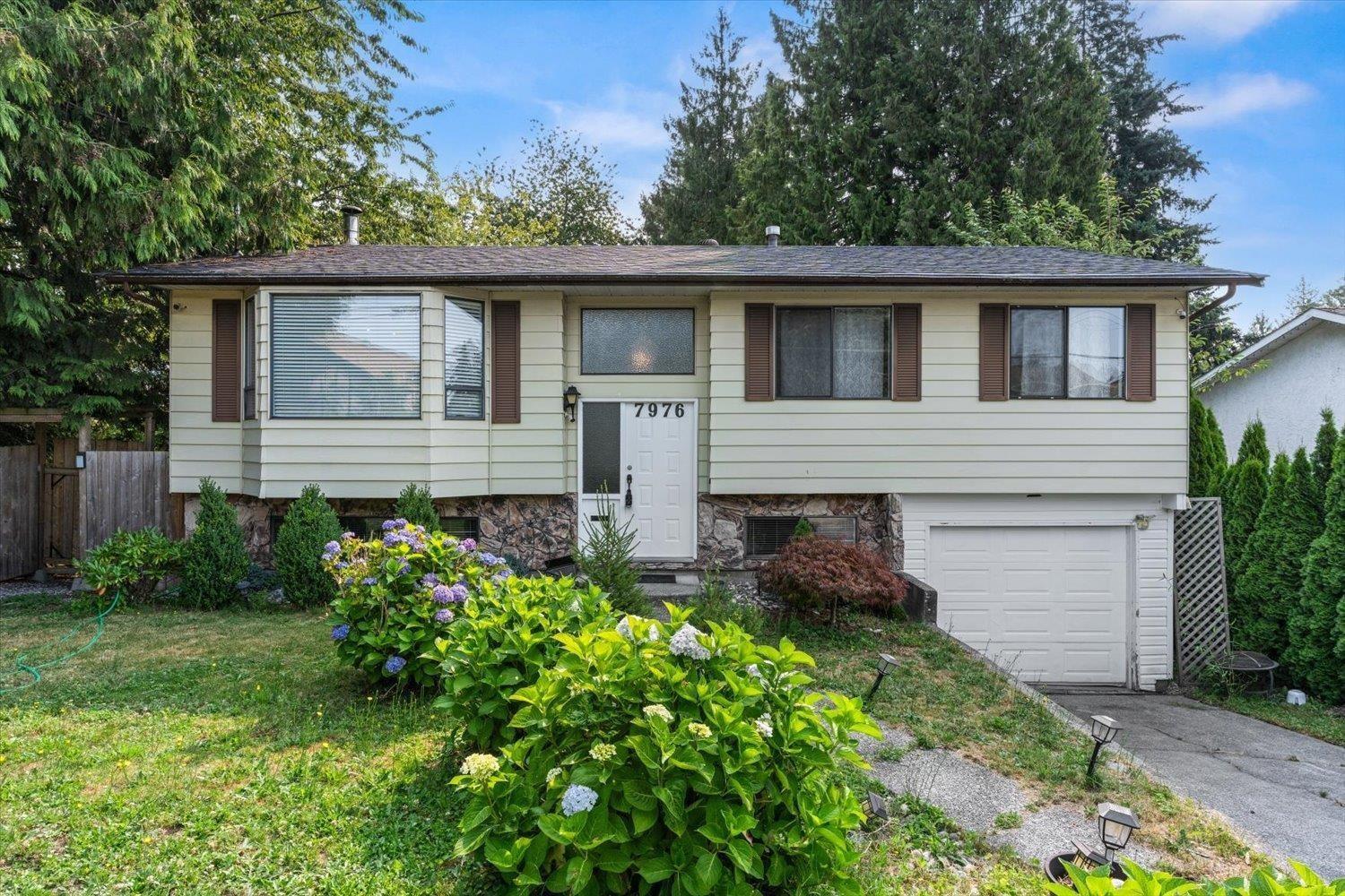 7976 Tanager Street, Mission, British Columbia  V2V 5K5 - Photo 2 - R3154717