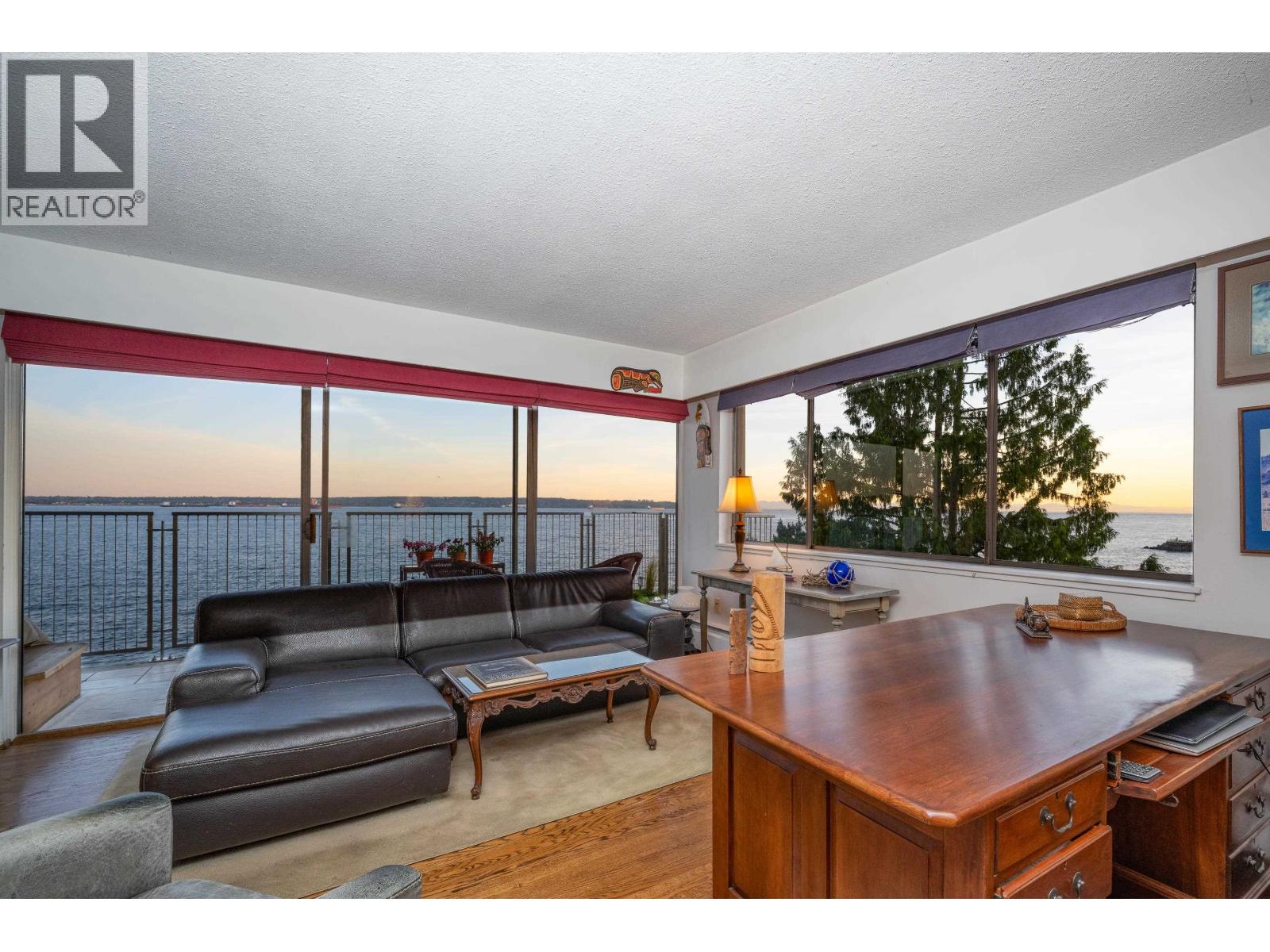 301 150 24th Street, West Vancouver, British Columbia V7V 4G8 - Photo 7 - R3130951