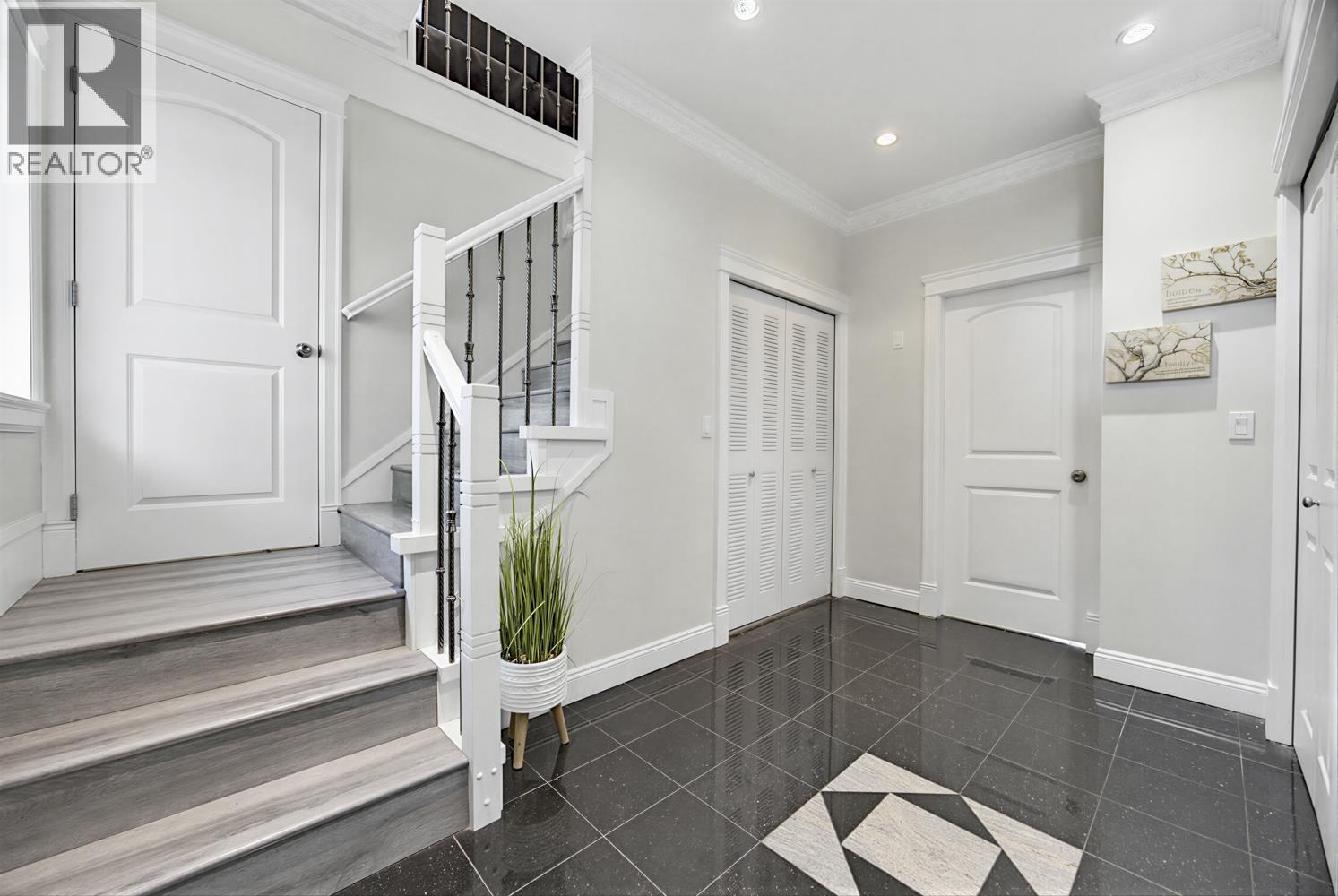 765 Skeena Street, Vancouver, British Columbia  V5K 4P4 - Photo 2 - R3154829
