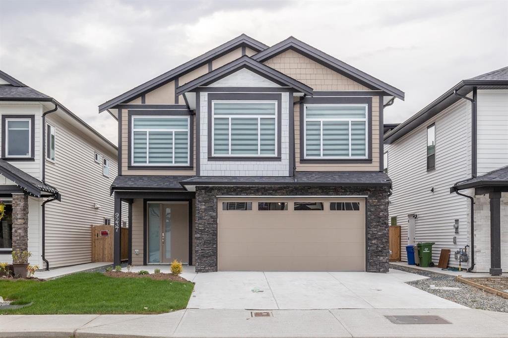 9237 Sitka Place, Chilliwack Proper East, Chilliwack, British Columbia  V2P 8B6 - Photo 1 - R3154986