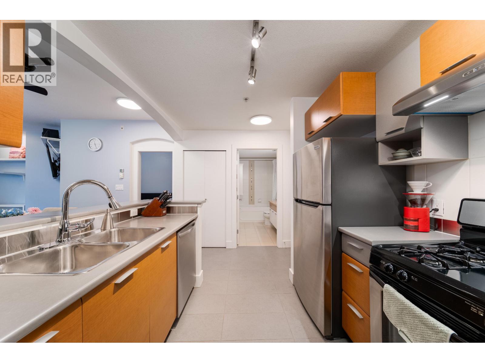 322 6033 Katsura Street, Richmond, British Columbia  V6Y 0B3 - Photo 5 - R3154948