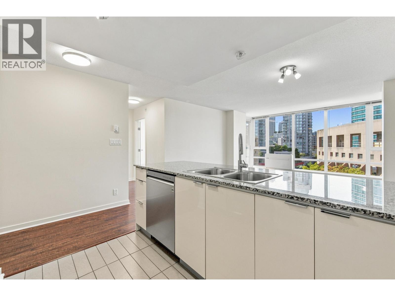 1205 788 Hamilton Street, Vancouver, British Columbia  V6B 0E9 - Photo 3 - R3154953
