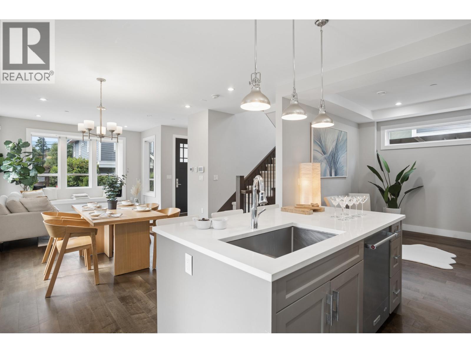 2020 Carson Court, North Vancouver, British Columbia V7M 0E1 - Photo 19 - R3154967