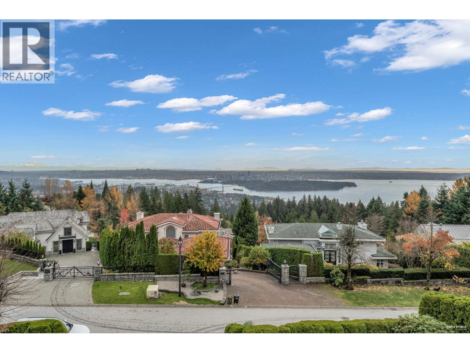 1525 Errigal Place, West Vancouver, British Columbia  V7S 3H1 - Photo 2 - R3154968