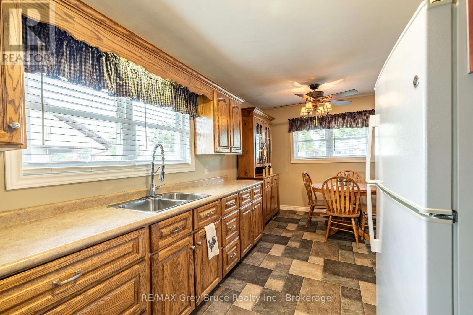 175 Fergus Street S, Wellington North, Ontario  N0G 2L0 - Photo 11 - X13664706