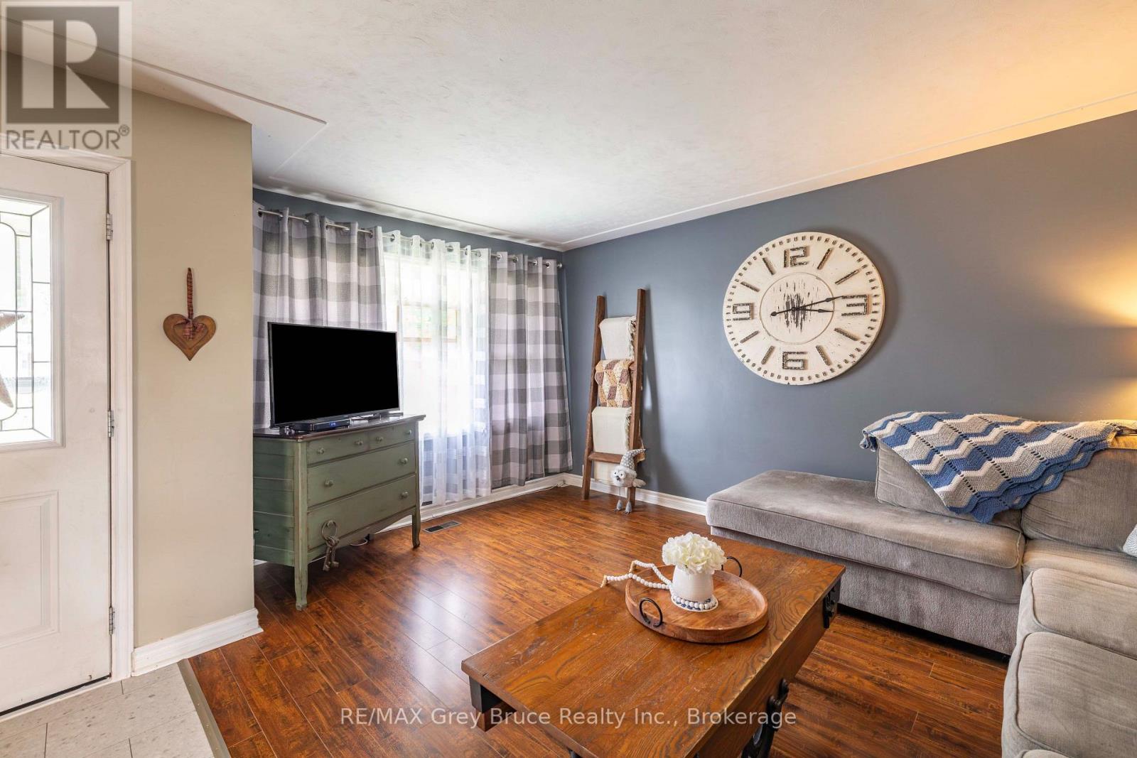 175 Fergus Street S, Wellington North, Ontario  N0G 2L0 - Photo 3 - X13664706
