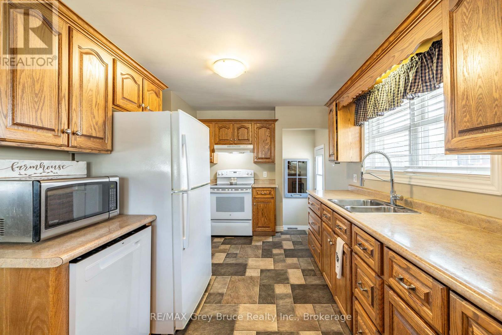 175 Fergus Street S, Wellington North, Ontario  N0G 2L0 - Photo 8 - X13664706
