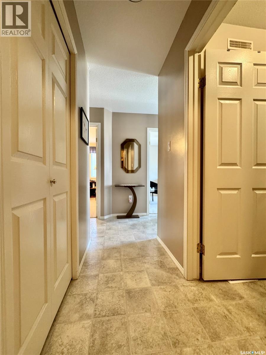 105 Russell Drive, Yorkton, Saskatchewan  S3N 4E8 - Photo 13 - SK045289