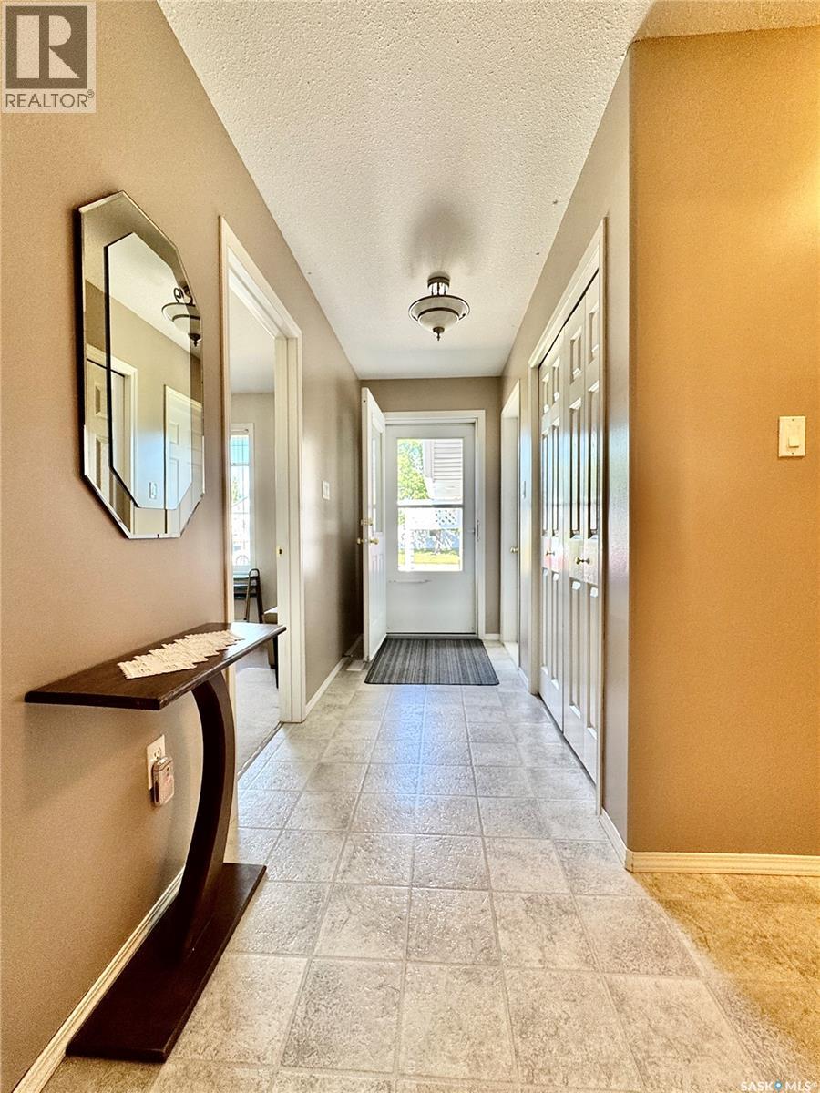 105 Russell Drive, Yorkton, Saskatchewan  S3N 4E8 - Photo 6 - SK045289