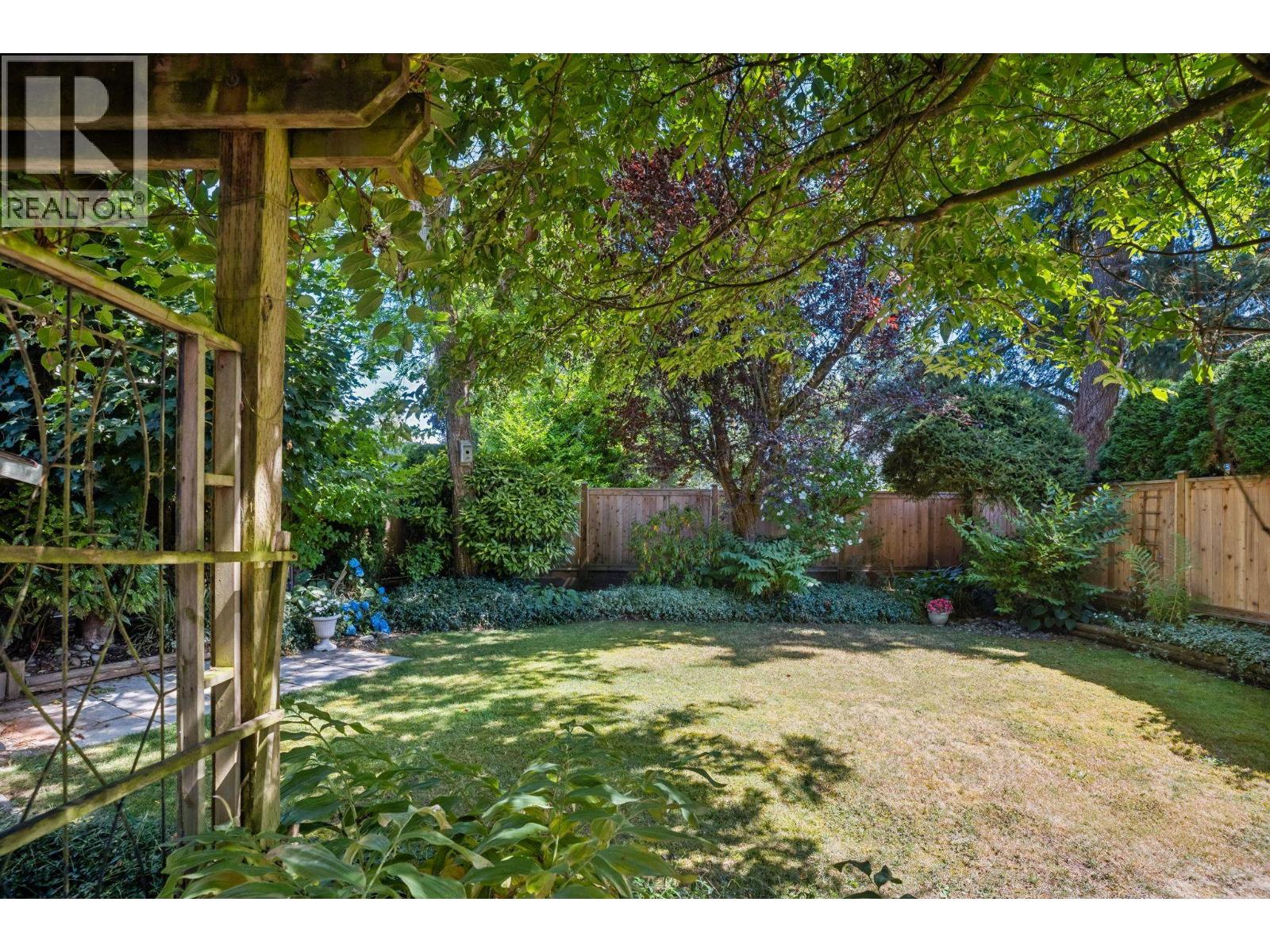 12498 202b Street, Maple Ridge, British Columbia V2X 9X3 - Photo 32 - R3154616