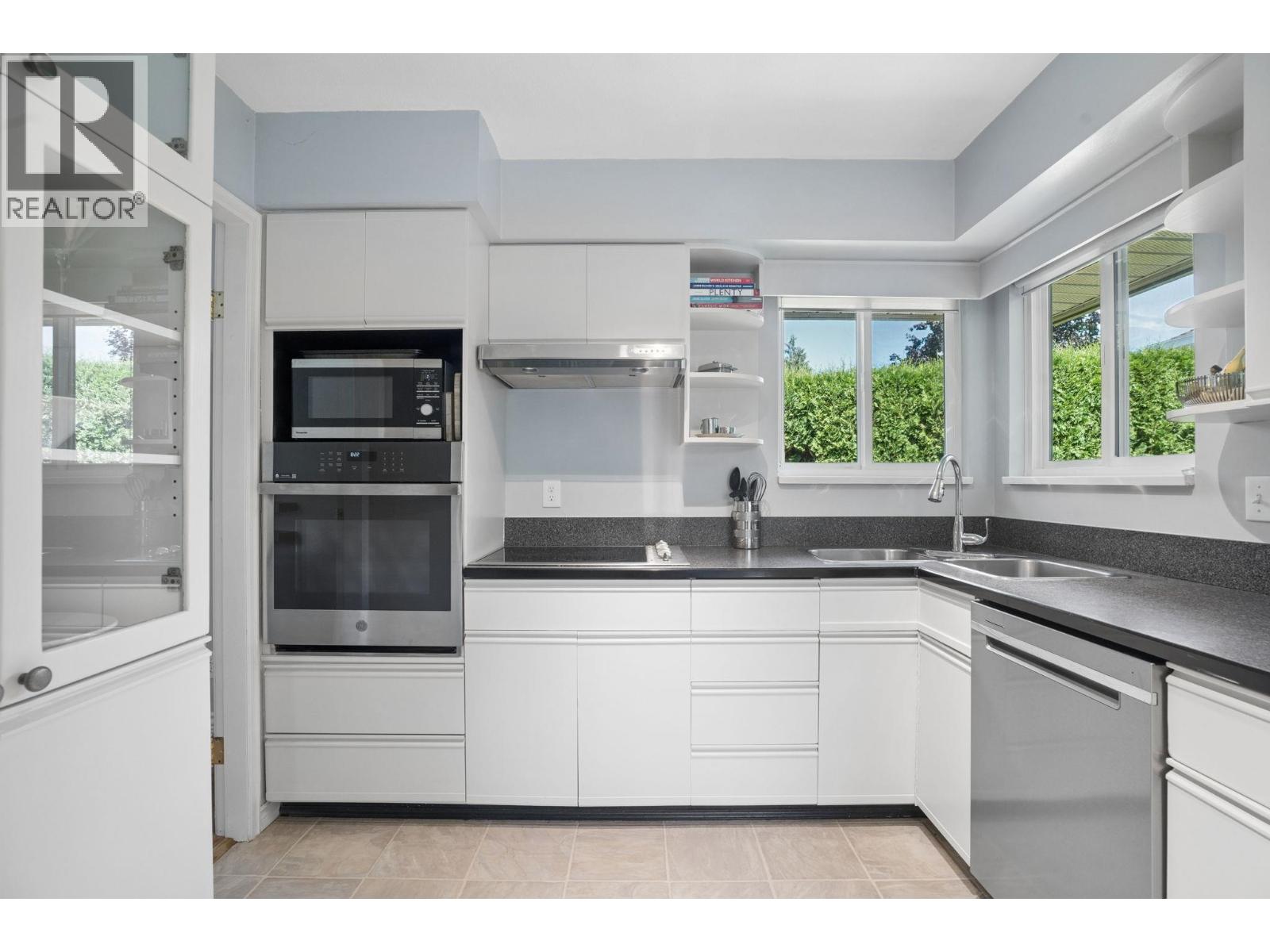 12498 202b Street, Maple Ridge, British Columbia V2X 9X3 - Photo 13 - R3154616
