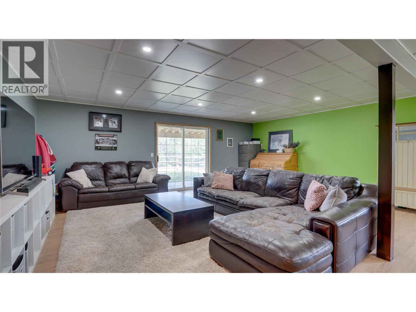 2086 Yankee Flats Road, Salmon Arm, British Columbia  V1E 3J3 - Photo 33 - 10387128