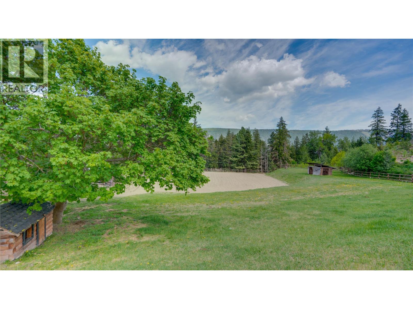 2086 Yankee Flats Road, Salmon Arm, British Columbia  V1E 3J3 - Photo 8 - 10387128