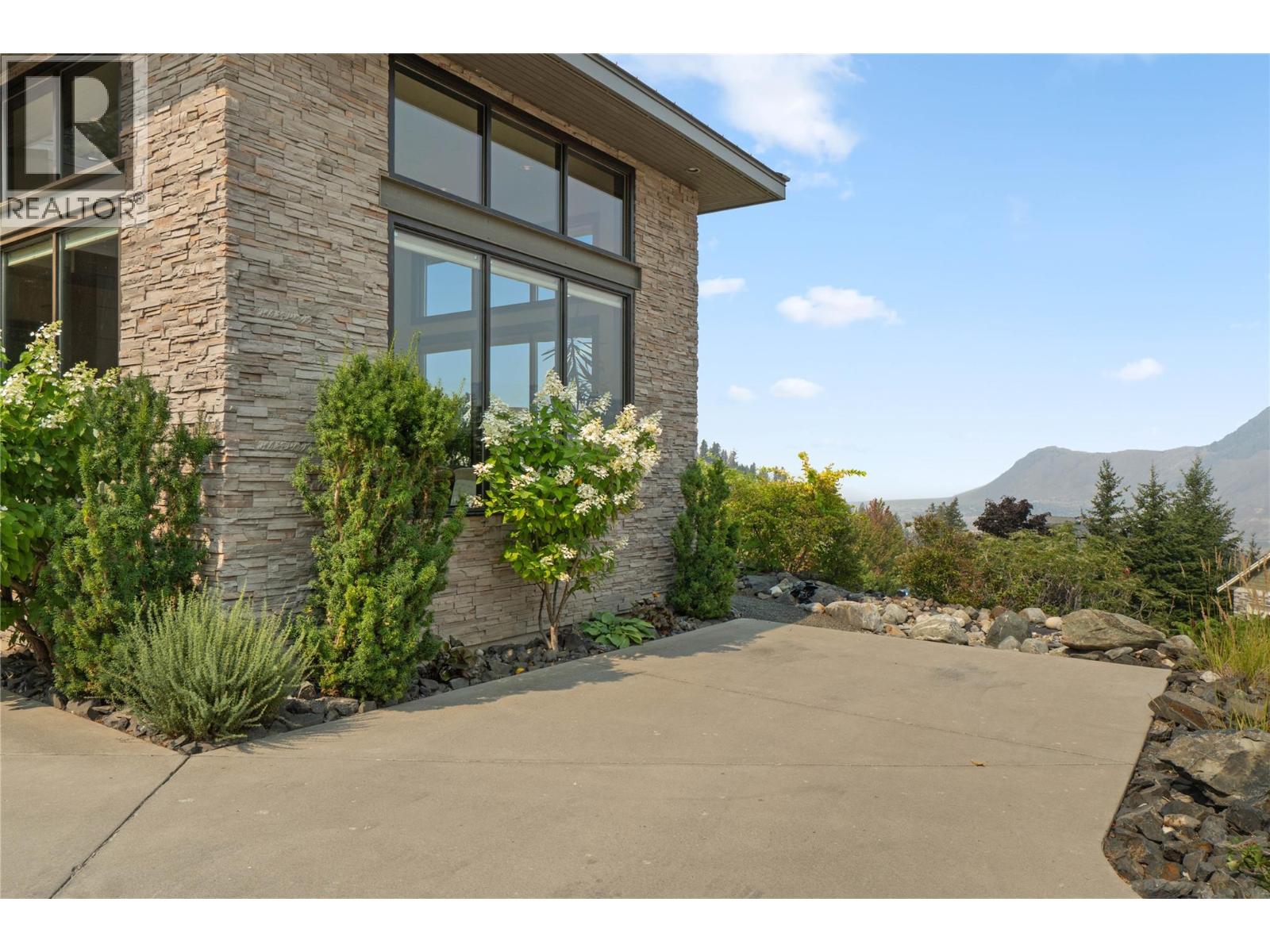 3020 Kicking Horse Drive, Kamloops, British Columbia  V2E 2T6 - Photo 68 - 10397270
