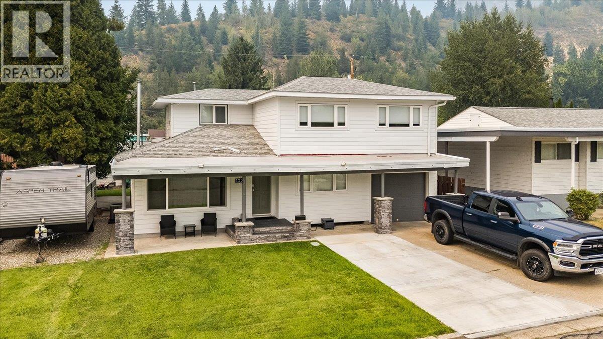 1021 Regan Crescent, Trail, British Columbia