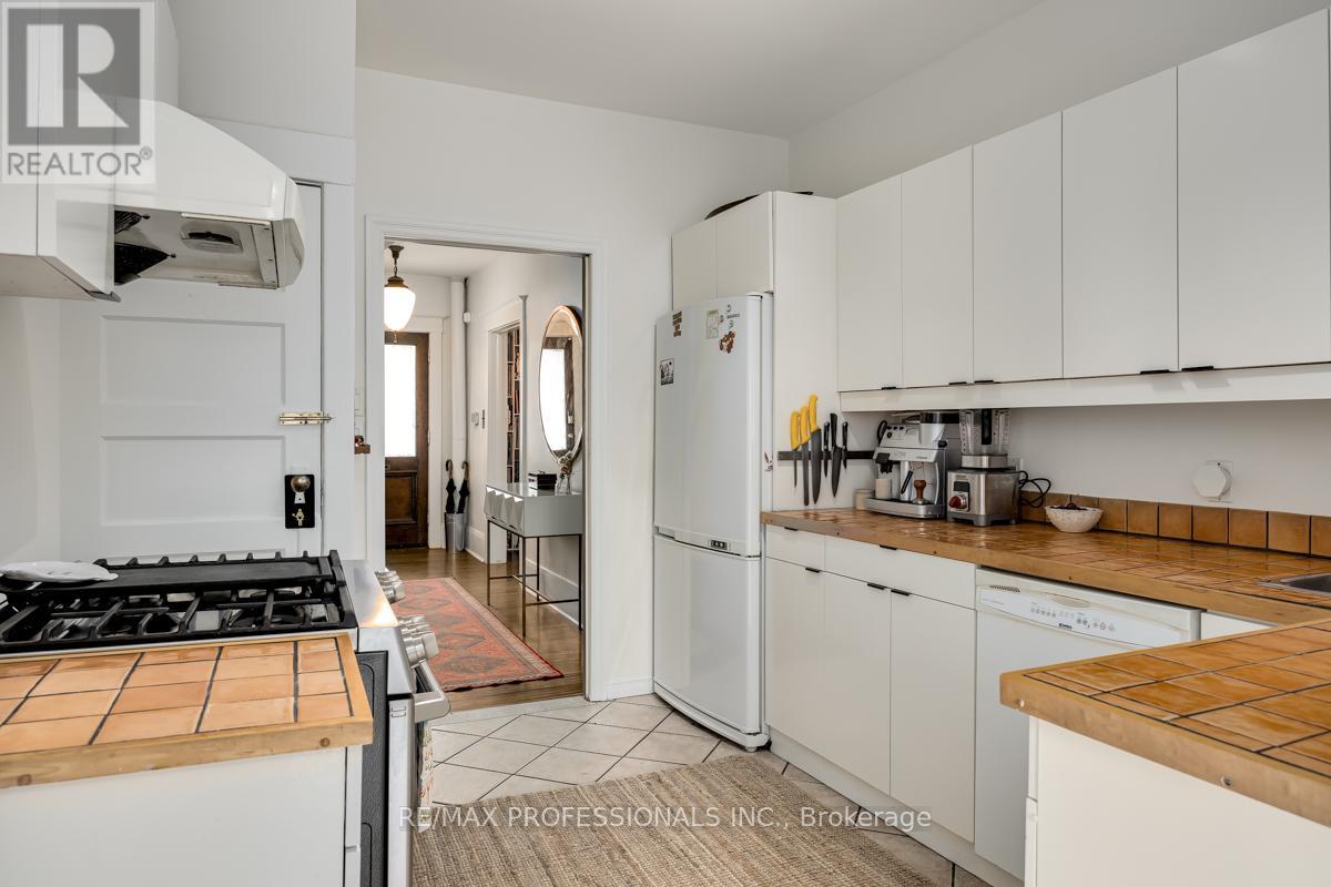 1381 Lansdowne Avenue, Toronto, Ontario M6H 3Z9 - Photo 12 - W13664722